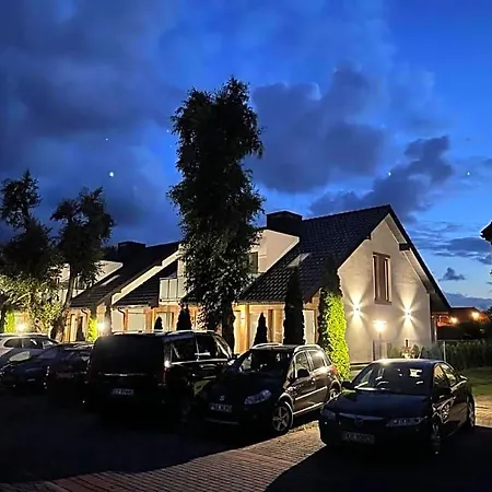 Amber House Hotel *